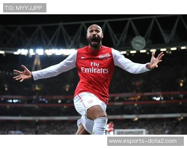 足球传奇之路:解析全球顶级球星的成长历程与荣耀时刻 足球传奇之路:解析全球顶级球星的成长历程与荣耀时刻